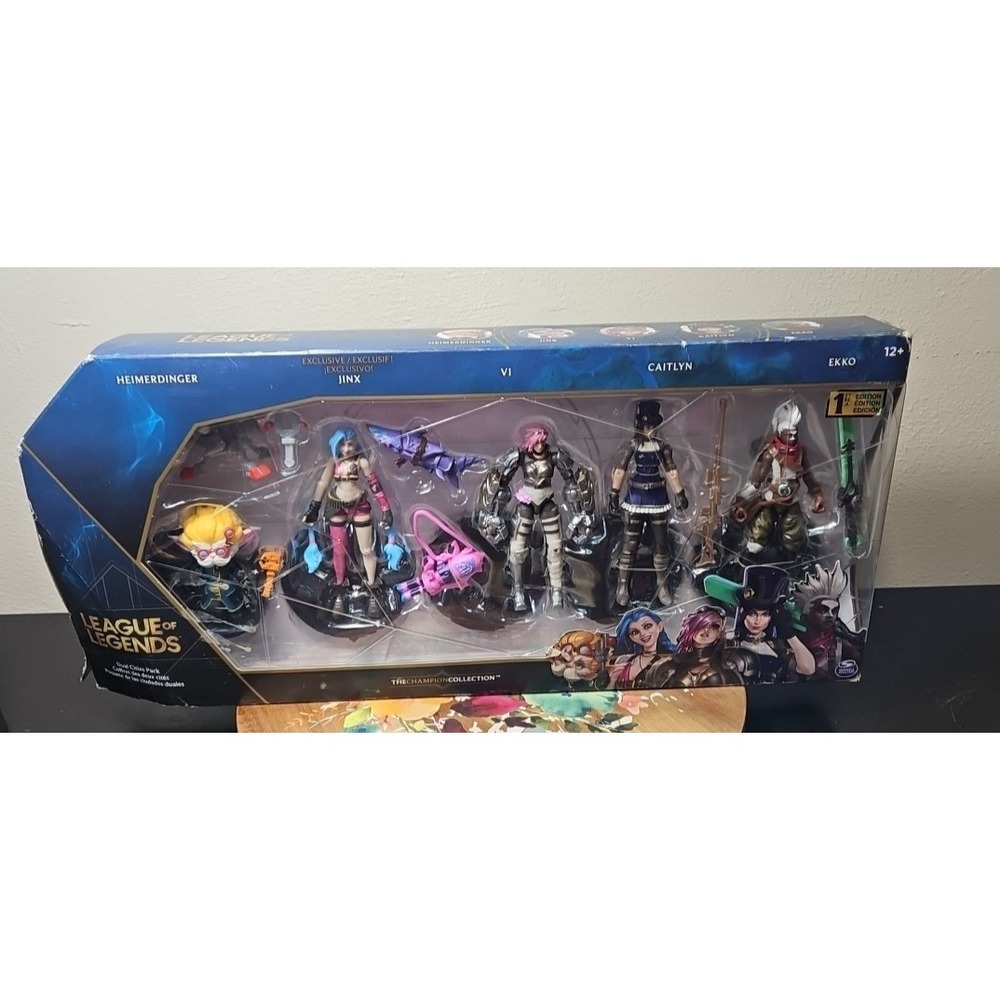 League of Legends NIB Dual Cities LIMITED 1st EDITION Champion Collection SEALED